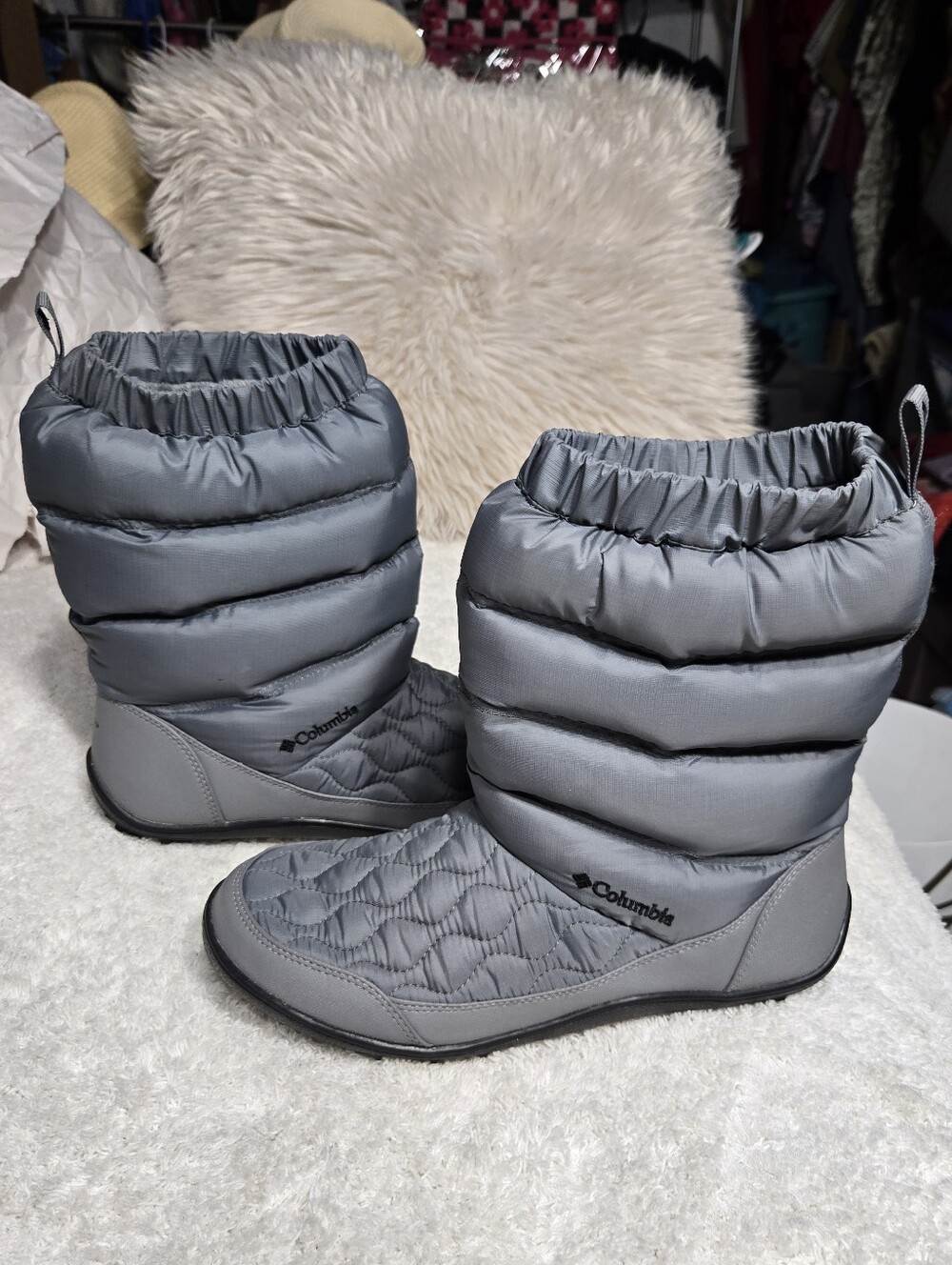 Columbia Ladies Minx Slip IV Boot Sz 8.5 Gray Winter Boots